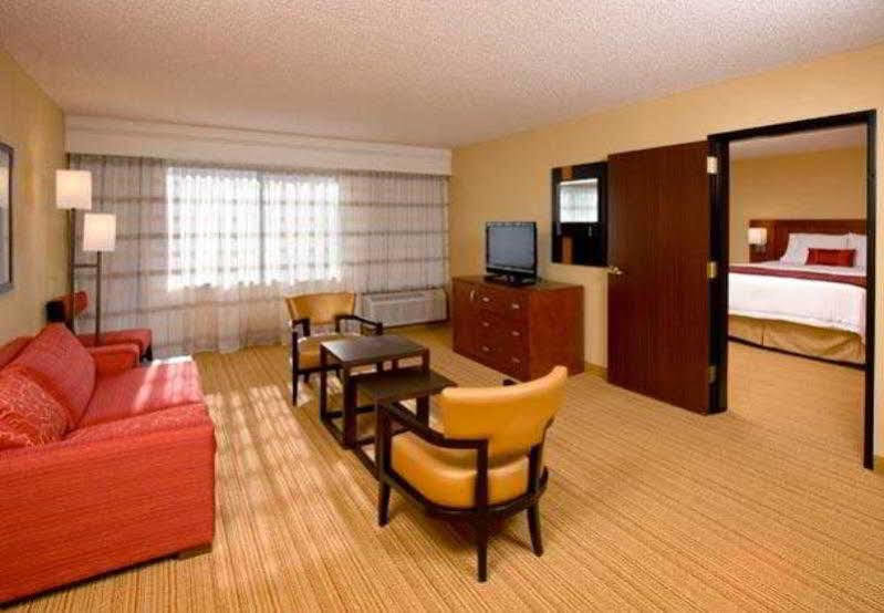 Courtyard By Marriott Salt Lake City Sandy Exterior foto